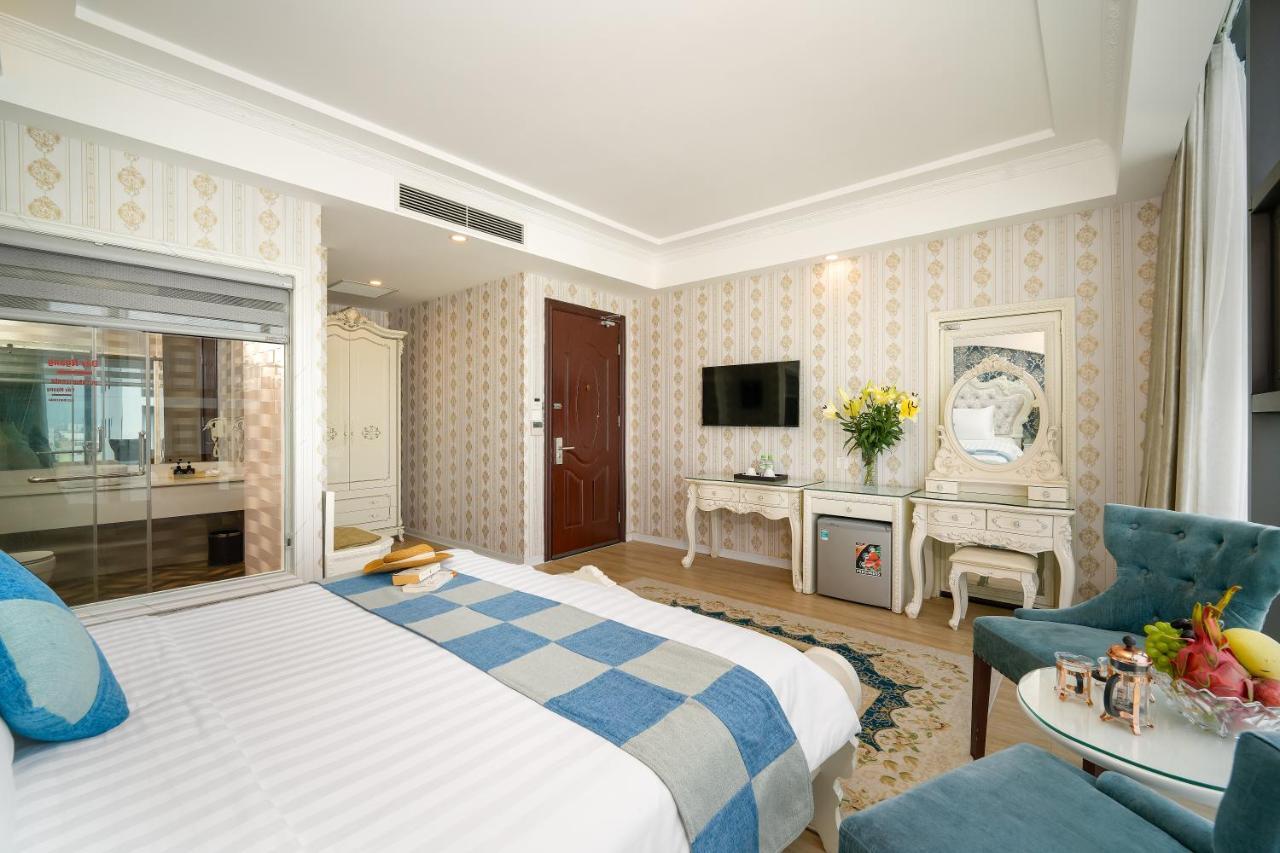 Royal Beach Hotel Дананг Экстерьер фото