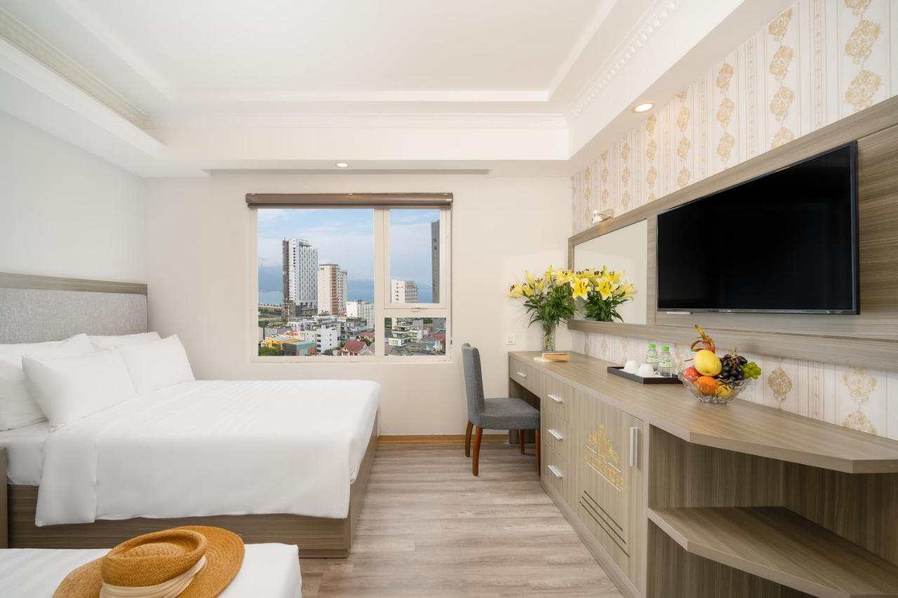 Royal Beach Hotel Дананг Экстерьер фото